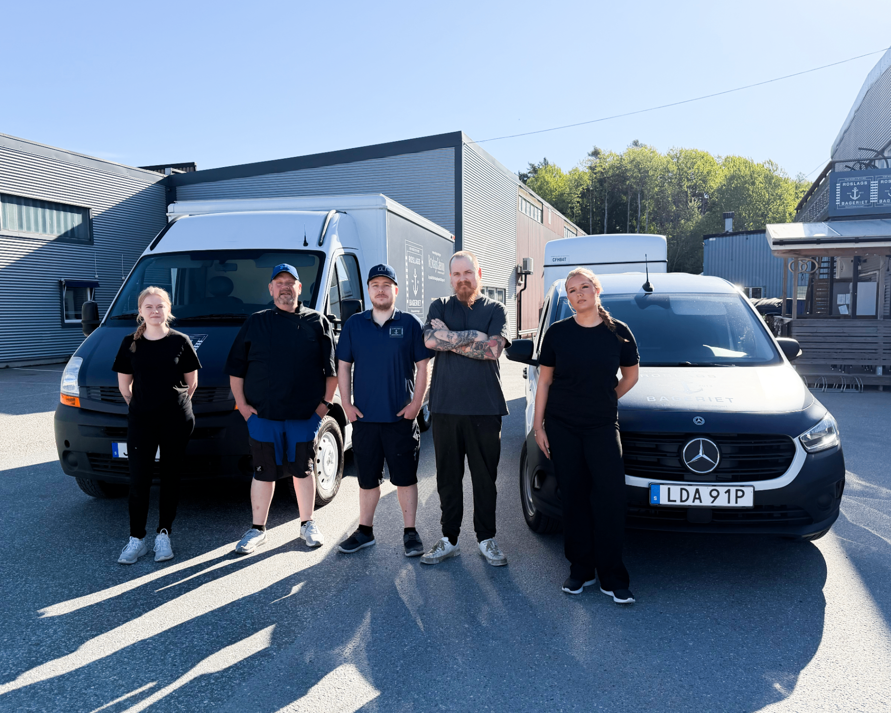 Teamet bakom Roslagsbageriets food truck och cateringbilar